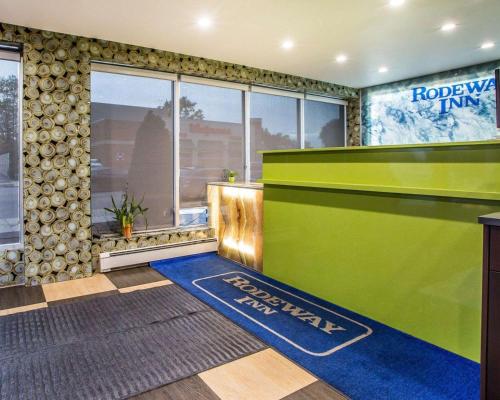 Rodeway Inn Belleville - image 7