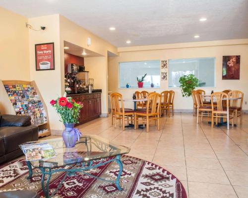 Restaurant, Econo Lodge Albuquerque Old Town in Albuquerque sentrum