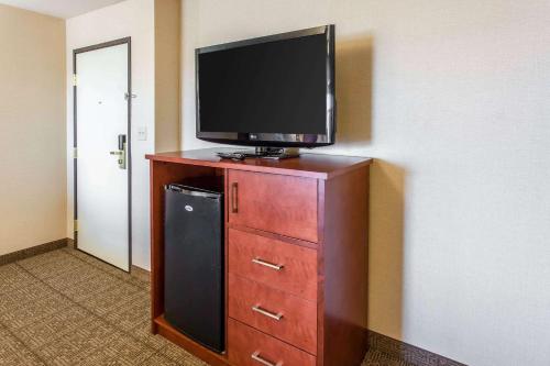 Queen Room with Two Queen Beds - Accessible/Non-Smoking 