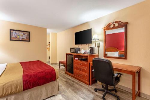 Econo Lodge Inn & Suites Santa Rosa