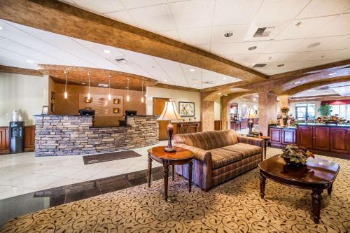 Comfort Inn & Suites Henderson - Las Vegas