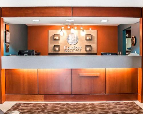 Comfort Inn & Suites Hamburg - image 12