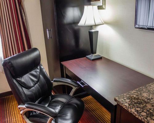 ロードウェイ イン マッカーサーエアポート