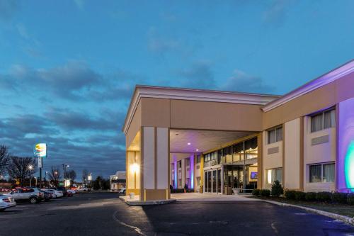 Comfort Inn Medford-Long Island