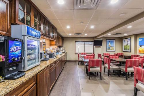 Comfort Inn Medford-Long Island