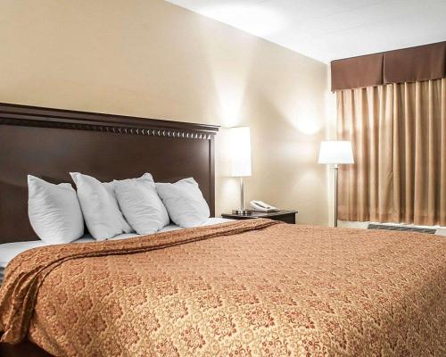 Econo Lodge Elmira-Corning