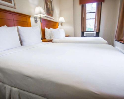 Econo Lodge Times Square