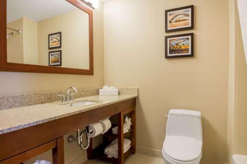 The Staten Island Inn - image 5