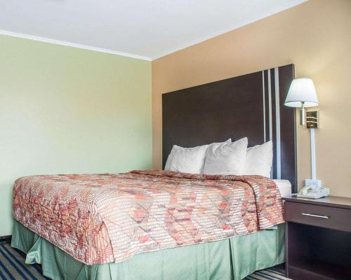 Amherst Inn & Suites – Amherst, NY
