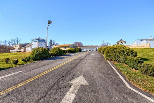 Rodeway Inn & Suites image 3