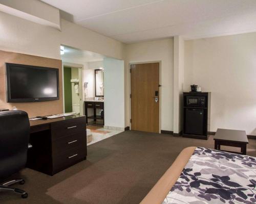 Sleep Inn & Suites Buffalo Airport