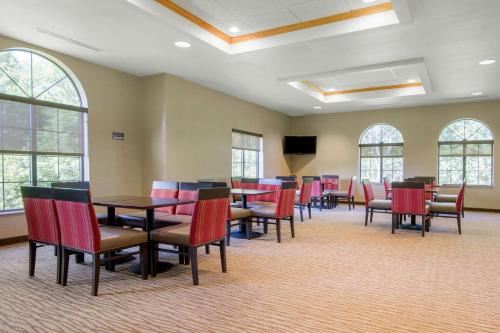 Comfort Inn & Suites Milford / Cooperstown