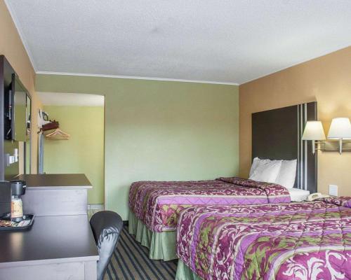 Amherst Inn & Suites – Amherst, NY