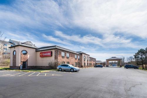 Econo Lodge Cleveland Southeast - Kent - Accommodation - Streetsboro