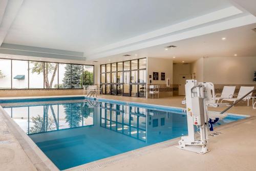 Comfort Inn Miami Valley Centre Mall - main image