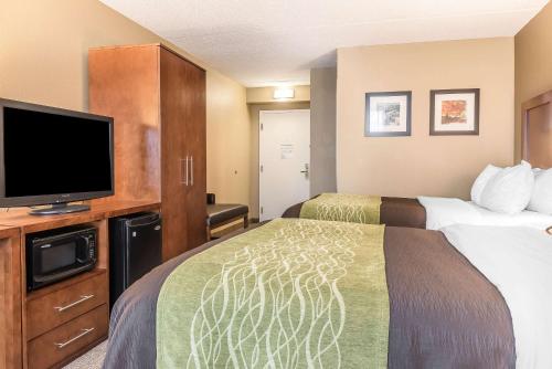 Comfort Inn Miami Valley Centre Mall - image 9