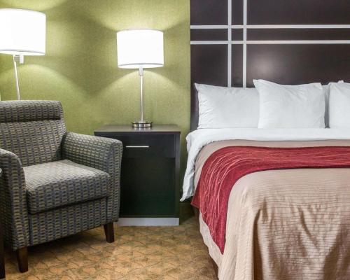 Comfort Inn & Suites Maumee