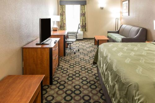 Quality Inn & Suites Columbus West - Hilliard in Columbus, USA