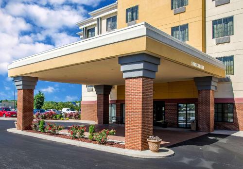 Comfort Suites Cincinnati North