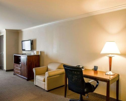 Comfort Suites Cincinnati North