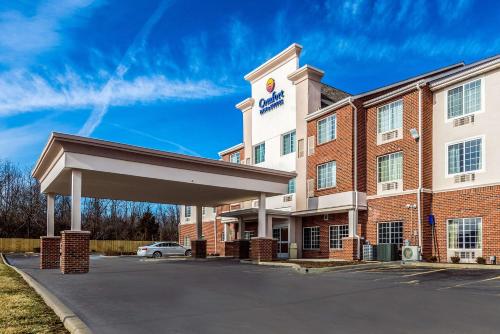 . Comfort Inn & Suites Dayton North