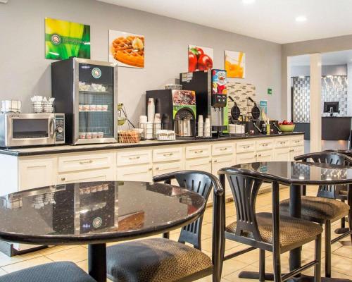 Étterem, Quality Inn & Suites North/Polaris in Crosswoods