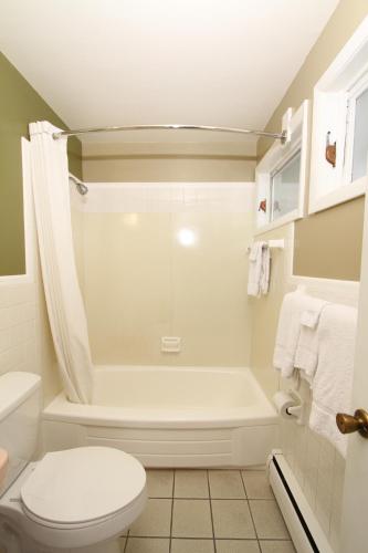 Budget Inn Cicero - image 6