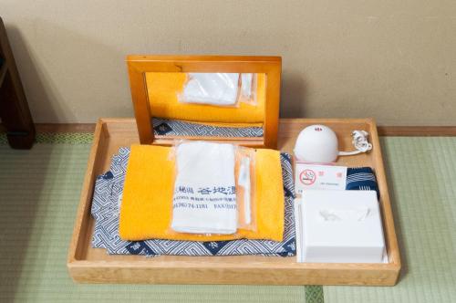 room detail thumbnail 2