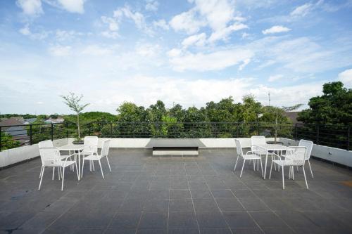 RedDoorz near Eka Hospital BSD City photo 4
