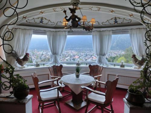 Hotel-Garni Drachenburg 2
