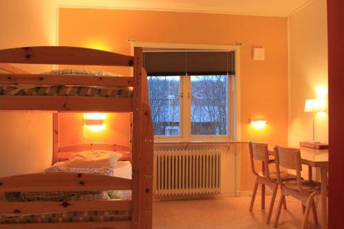 Abisko net Hostel & Huskies - image 2
