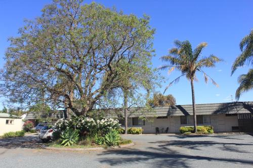 Bejárat, Aromet Motor Inn in Temora