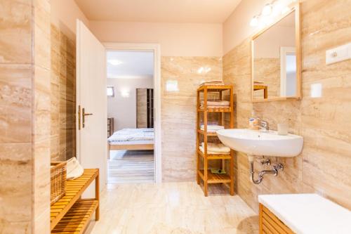 Fürdőszoba, Villa Dubravko in Kras