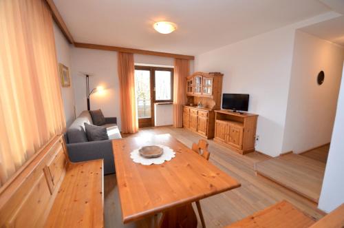AT 112-4 - Two Room apartment with balcony and river view