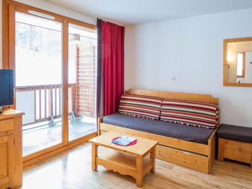 2 bedrooms, 4 beds