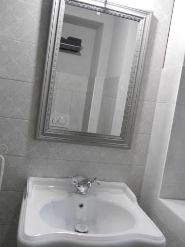 spacious farmhouse in suvereto with veranda