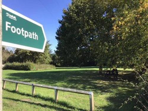 A környék, Owl's Hoot in Cambridge Külváros