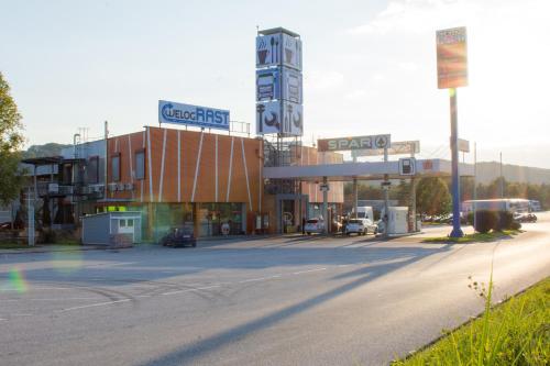 Entree, Welog Rast Ilz in Ilz