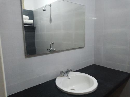Comfort Triple Room image 6