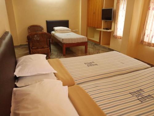 Comfort Triple Room image 5