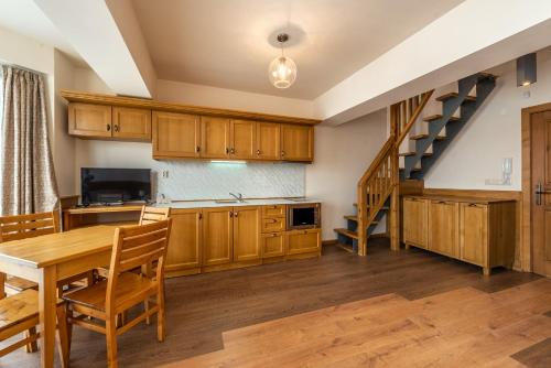 Pirin Golf & Country Club Apartment Complex - image 13