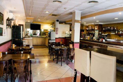Los Arcos - image 4