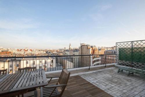 Cosy flat with big terrace for 2p - Eiffel Tower