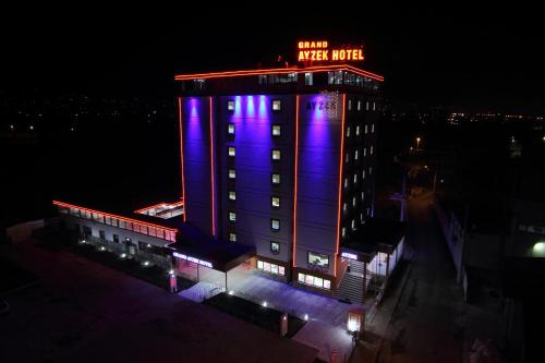 Grand Ayzek Hotel, Altınordu bei Yunuslu