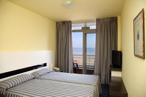 Single room, sea view