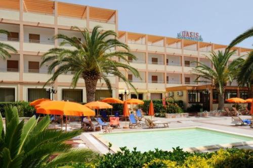 Hotel Oasis - image 14