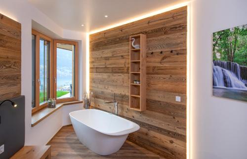  Apartments Adlerhorst Top 2 Zell am See with private sauna and in summer Zell am See Kaprun summercard in Zell am See