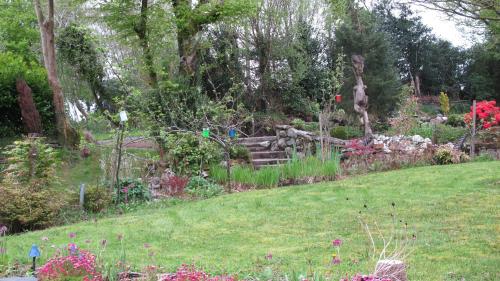 Five Oaks - image 2