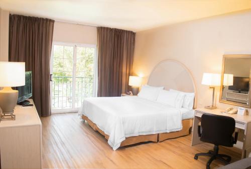 Holiday Inn Express Monterrey Galerias-San Jeronimo, an IHG Hotel