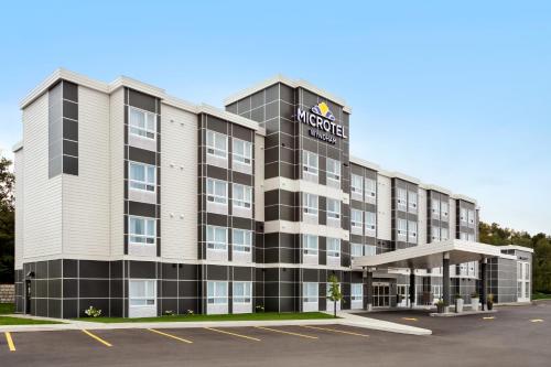 Microtel Inn & Suites by Wyndham Val-d Or